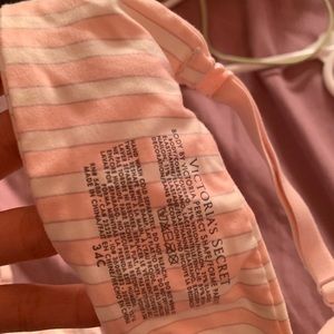 Victoria's Secret Intimates & Sleepwear - VS pink push up bra Victoria's Secret Intimates & Sleepwear - VS pink push up bra
